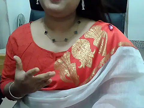 Snapshot of SexyRani2000 chatting on 24, 6, 2026 SexyRani2000 online show from 24, 6, 2026