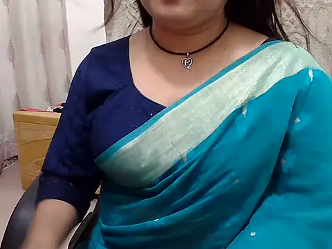 Snapshot of SexyRani2000 chatting on 2, 8, 2026 SexyRani2000 online show from 2, 8, 2026