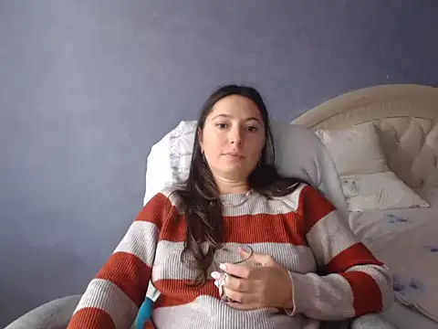 LuckyLisa23 online show from 19, 11, 2025