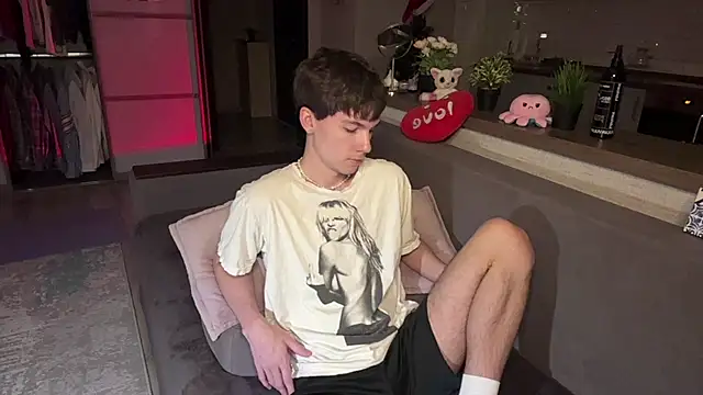 Snapshot of Jeremy1Scott chatting on 3, 12, 2025 Jeremy1Scott online show from 3, 12, 2025