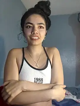 Snapshot of Sofia_Rodriguez8 chatting on 15, 10, 2025 Sofia Rodriguez8 online show from 15, 10, 2025