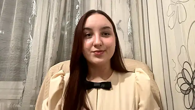 Snapshot of DaisyMolly chatting on 13, 10, 2025 DaisyMolly online show from 13, 10, 2025