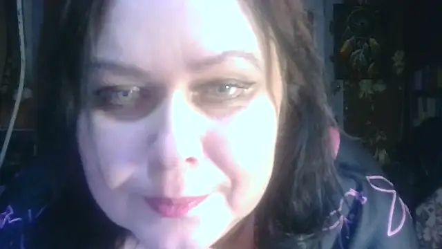 CharleeKendall online show from 18, 11, 2025