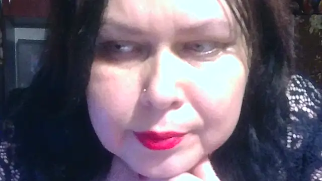 CharleeKendall online show from 23, 11, 2025