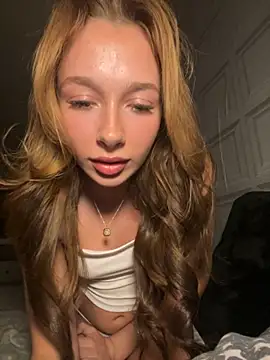 Snapshot of PoppyBabeMae chatting on 1, 11, 2025 PoppyBabeMae online show from 1, 11, 2025