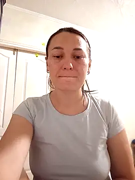 HollyDollsi online show from 18, 1, 2026