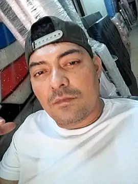 Snapshot of sexyandres_23 chatting on 24, 11, 2025 sexyandres 23 online show from 24, 11, 2025