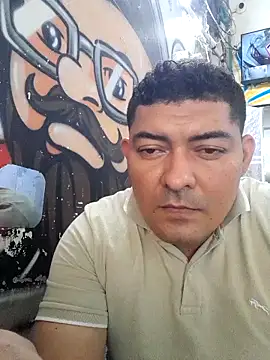 Snapshot of sexyandres_23 chatting on 27, 11, 2025 sexyandres 23 online show from 27, 11, 2025