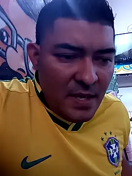 Snapshot of sexyandres_23 chatting on 14, 12, 2025 sexyandres 23 online show from 14, 12, 2025