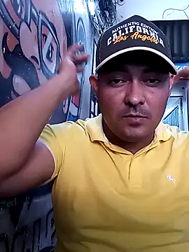 Snapshot of sexyandres_23 chatting on 12, 3, 2026 sexyandres 23 online show from 12, 3, 2026