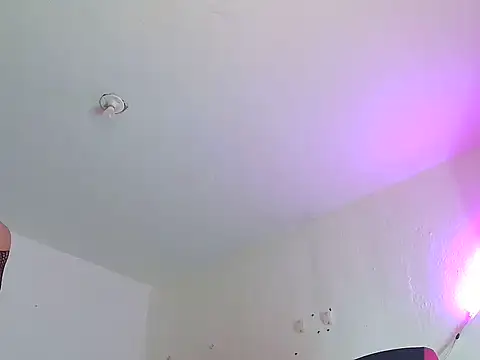 Trix ebony online show from 7, 4, 2026