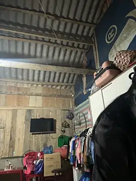 Linh-xxx online show from 18, 10, 2025