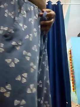 Snapshot of Prishacam2 chatting on 1, 11, 2025 Prishacam2 online show from 1, 11, 2025