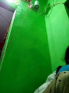 Karishma cute online show from 5, 11, 2025