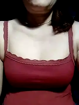 YiyinLy online show from 13, 5, 2026