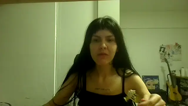 miapink33 online show from 4, 12, 2025