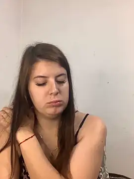 MiraCastellon online show from 1, 12, 2025