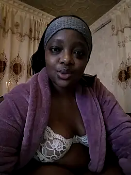 Snapshot of paynothicknesss chatting on 14, 10, 2025 paynothicknesss online show from 14, 10, 2025