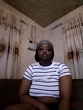 Snapshot of paynothicknesss chatting on 15, 10, 2025 paynothicknesss online show from 15, 10, 2025