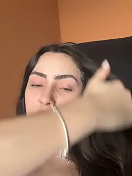 Snapshot of Baby_Mia_pires chatting on 5, 11, 2025 Baby Mia pires online show from 5, 11, 2025