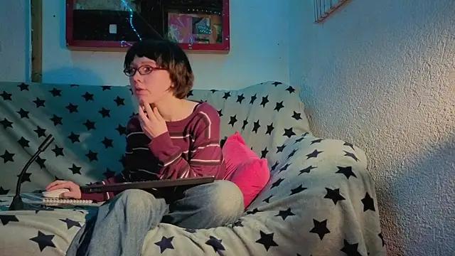 ReincarnatedAngel online show from 16, 10, 2025