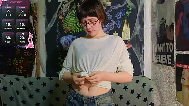 ReincarnatedAngel online show from 14, 11, 2025