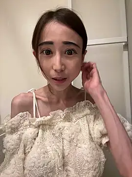 Snapshot of ericiii chatting on 19, 12, 2025 ericiii online show from 19, 12, 2025