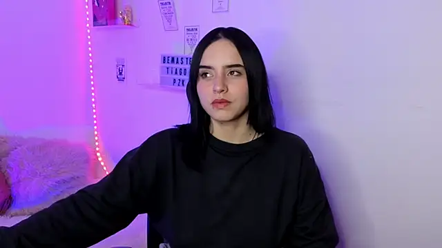 Emily Lindey online show from 13, 3, 2026