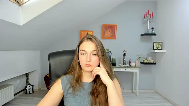 AnneWilsonn online show from 11, 11, 2025