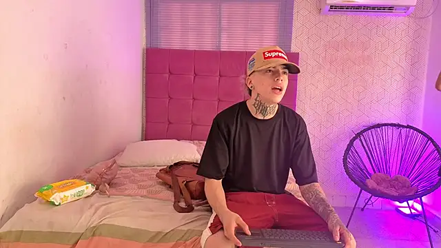 lily and wan online show from 1, 12, 2025