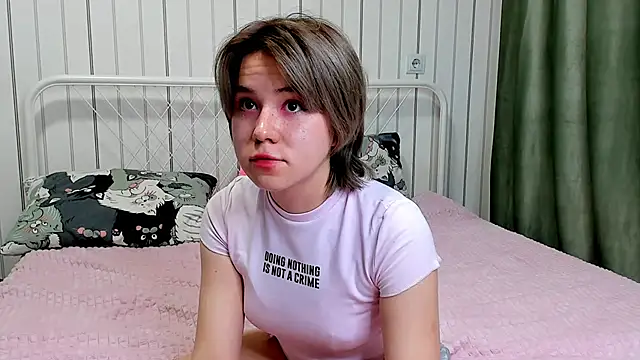 AlisiaEthen online show from 26, 10, 2025