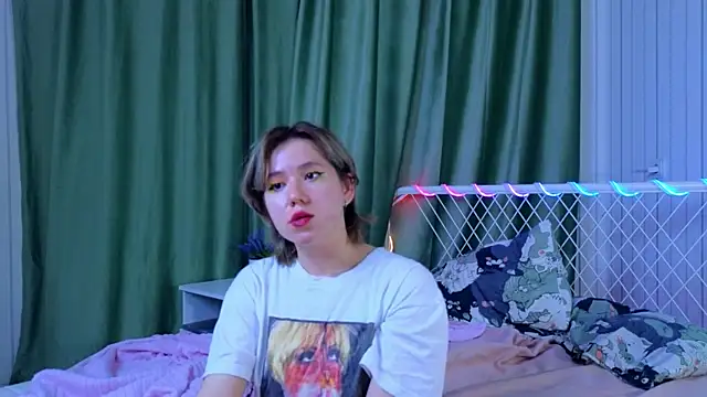 AlisiaEthen online show from 3, 11, 2025