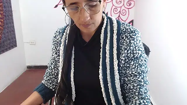 Lucyy Naugthy online show from 8, 3, 2026