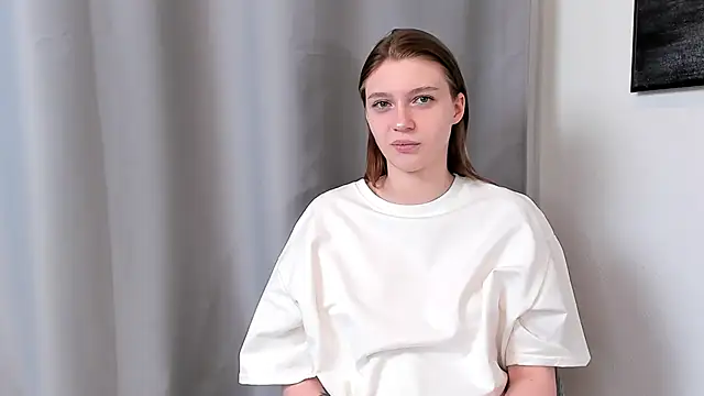 RoslynArcuo online show from 14, 10, 2025