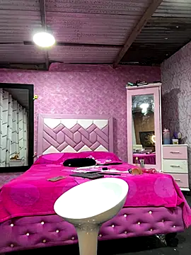 LilithBrithasotf32 online show from 3, 12, 2025