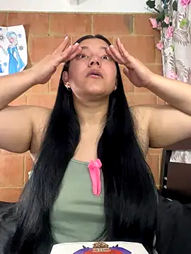 kassandra luxury online show from 30, 10, 2025