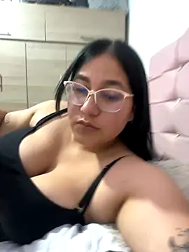 kassandra luxury online show from 4, 11, 2025