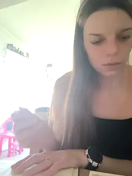 Snapshot of of-zenna chatting on 1, 11, 2025 of-zenna online show from 1, 11, 2025