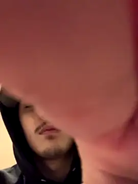 Snapshot of CarmeloA chatting on 4, 12, 2025 CarmeloA online show from 4, 12, 2025