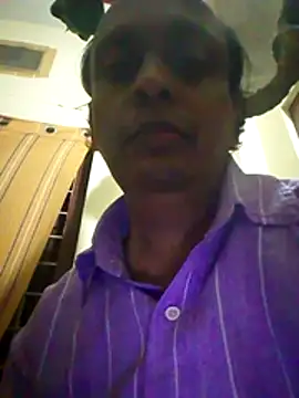 Snapshot of svk_05 chatting on 3, 11, 2025 svk 05 online show from 3, 11, 2025