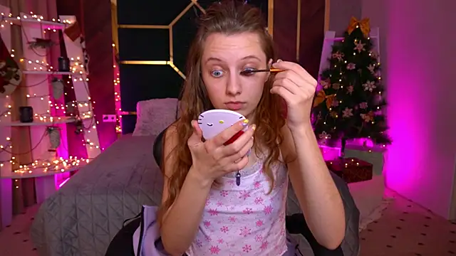 CuteeFoxy online show from 22, 12, 2025