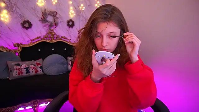 CuteeFoxy online show from 8, 1, 2026