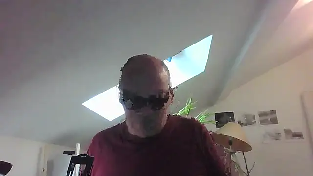 Snapshot of nicolaspgarnier chatting on 13, 5, 2026 nicolaspgarnier online show from 13, 5, 2026