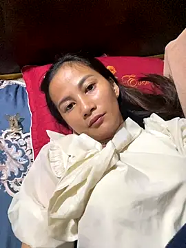 Snapshot of Miss-World00 chatting on 17, 11, 2025 Miss-World00 online show from 17, 11, 2025