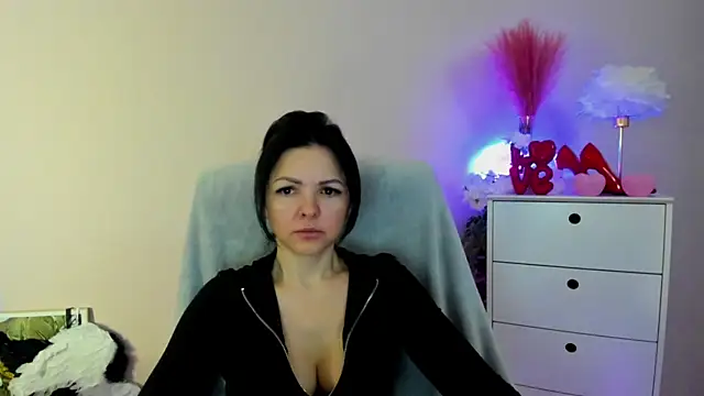 Mollybloom40 online show from 25, 3, 2026