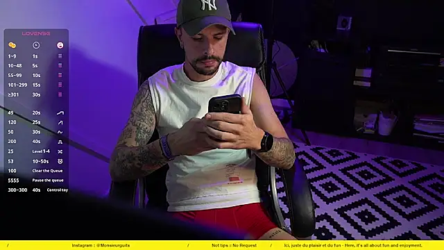 monsieurguitsxxx online show from 5, 11, 2025