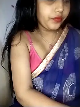 strip queennn online show from 3, 3, 2026