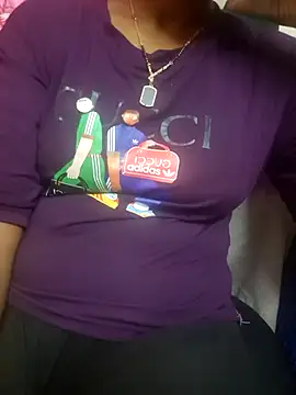 Snapshot of tamil-reena chatting on 19, 10, 2025 tamil-reena online show from 19, 10, 2025