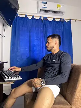 Kylian Alessandro online show from 12, 11, 2025