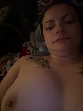 Snapshot of honeygirlox chatting on 30, 10, 2025 honeygirlox online show from 30, 10, 2025